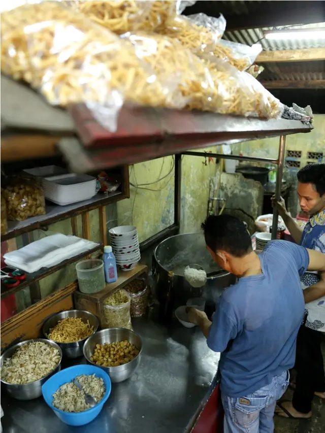 [Bintang] Bubur Ayam Barito