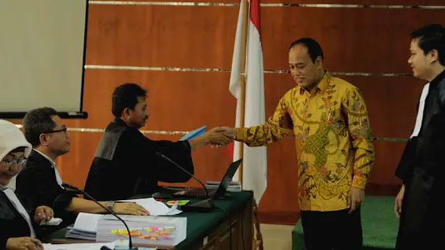 Irjen Djoko Susilo 'Curhat' Hampir 100 Lembar