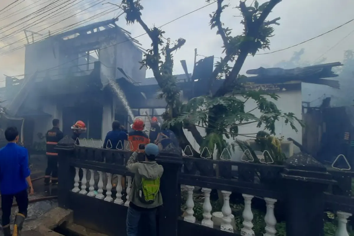 Duka Pemilu 2024 di Sumsel, Rumah Petugas TPS Terbakar Hingga Warga Wafat Saat Nyoblos