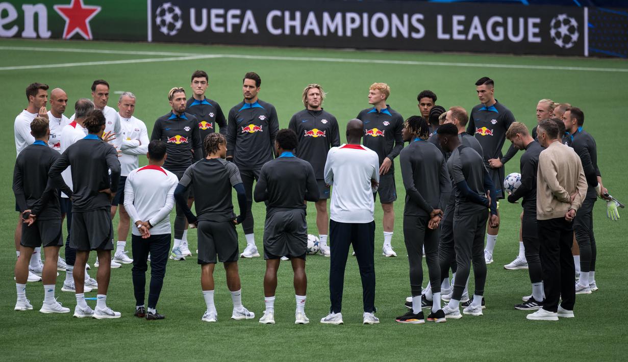 Di laga terakhir RB Leipzig bahkan mampu mengalahkan Augsburg dengan skor 3-0. (Fabrice COFFRINI / AFP)