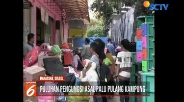 Setelah tiga pekan mengungsi, puluhan korban gempa dan tsunami yang bermukim di Makassar, Sulawesi Selatan, akhirnya pulang ke kampung halamannya.