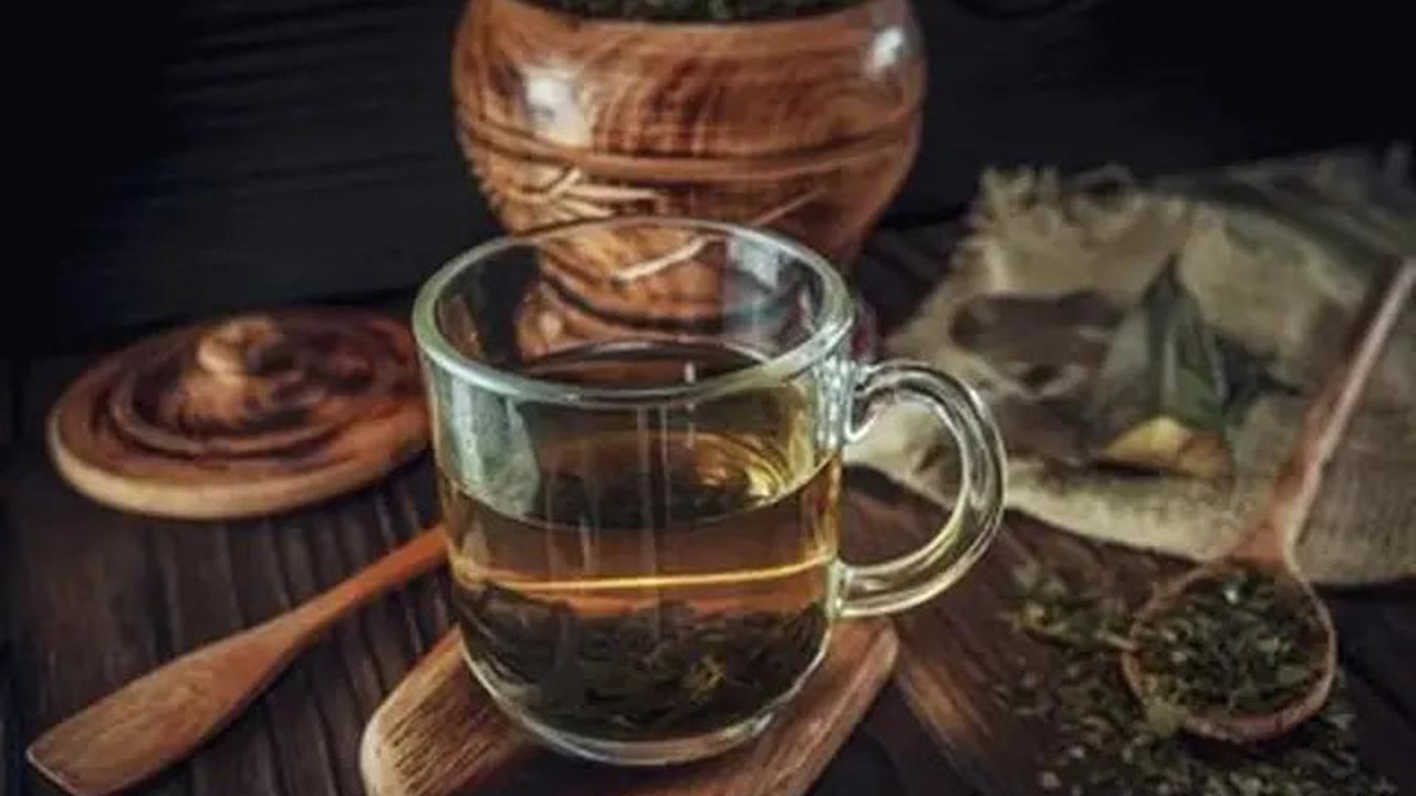 Cara Membuat Rebusan Daun Sirsak, Solusi Alami untuk Asam Urat dan Kolesterol
