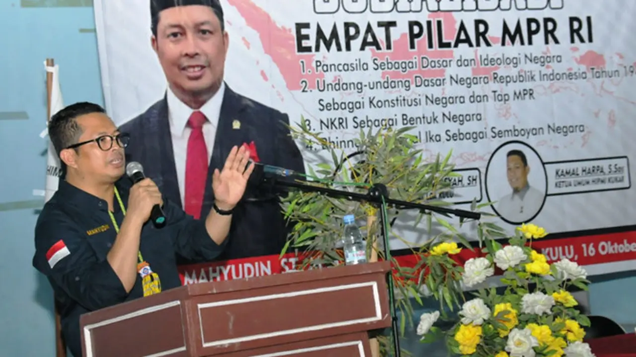 Mahyudin Minta Masyarakat Waspadai Caleg yang Menghamburkan Banyak Uang