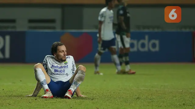 Foto: Kiper Persikabo Tampil Gemilang, Persib Bandung Kembali Petik Hasil Imbang di BRI Liga 1