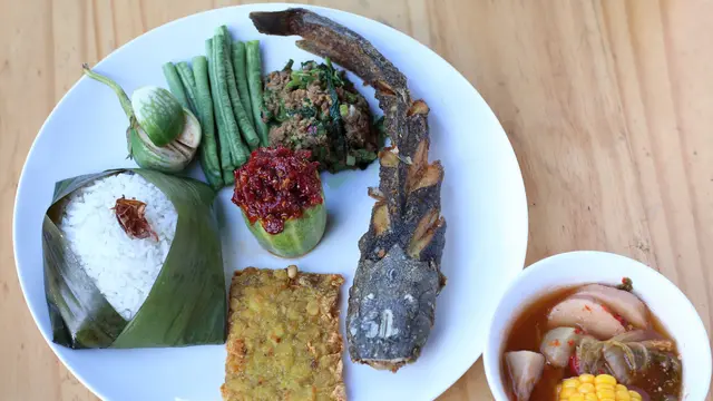 Ikan Goreng Ini Bentuknya Seram Abis, Bikin Nafsu Makan Hilang