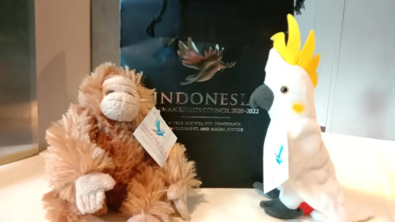 Boneka Produksi Sunindo Adipersada yang menjadi souvenir di Sidang PBB.