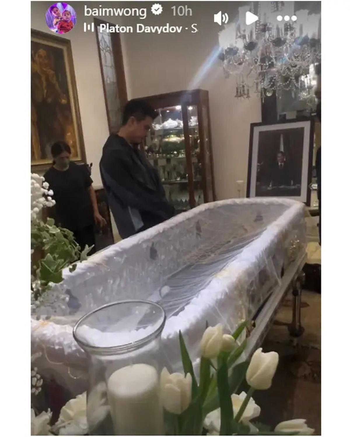 6 Potret Baim Wong Melayat Hotma Sitompul, Tetap Hadir Usai Sidang Perceraian