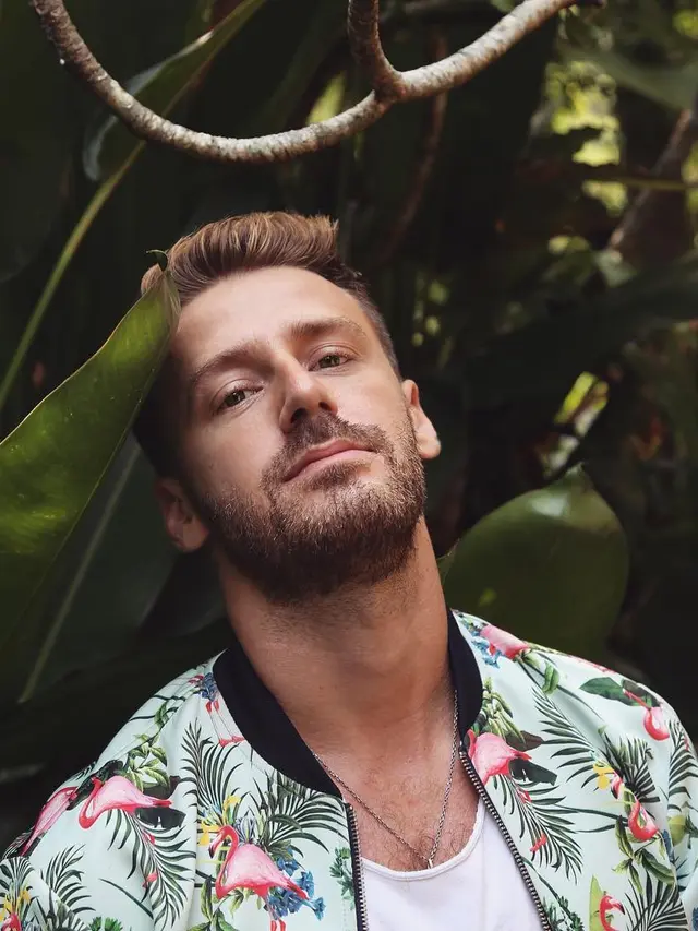 [Bintang] Jonatan Cerrada