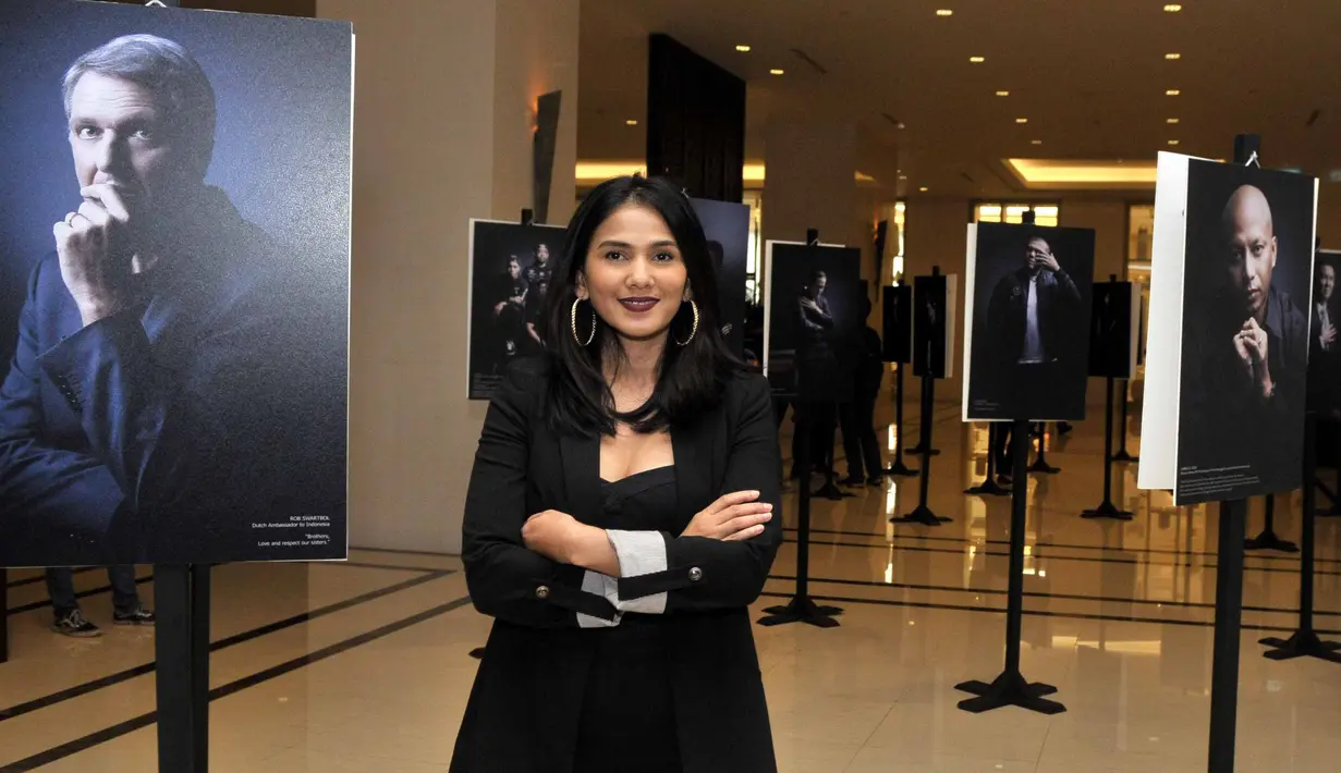 Setelah tahun lalu Nova Eliza mengajak kaum perempuan, kini ia menggarap versi lelaki. Ia berharap, kaum lelaki termotivasi tidak melakukan tindak kekerasan terhadap perempuan lagi. (Nurwahyunan/Bintang.com)