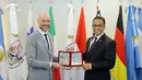 Gubernur DKI Jakarta Anies Baswedan diangkat menjadi Tamu Kehormatan (Guest of Honour) oleh Parlemen Kota Otonom Buenos Aires, Argentina. Dari peserta Urban 20 hanya tiga orang yang diangkat sebagai Tamu Kehormatan. (Liputan6.com/Pool/Pemprov DKI Jakarta)