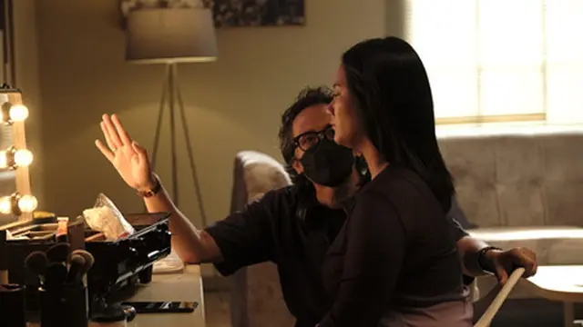 Tara Basro ikut bergabung sebagai bintang tamu di serial "Hubungi Agen Gue!" (Foto: Disney+ Hotstar Indonesia)