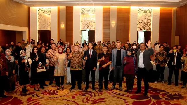 diskusi panel dengan tajuk Global Economy: Reflections and Challenges for Indonesia post G20 Presidency pada Rabu (2/22/2022) bertempat di Hotel JS Luwansa, Jakarta.