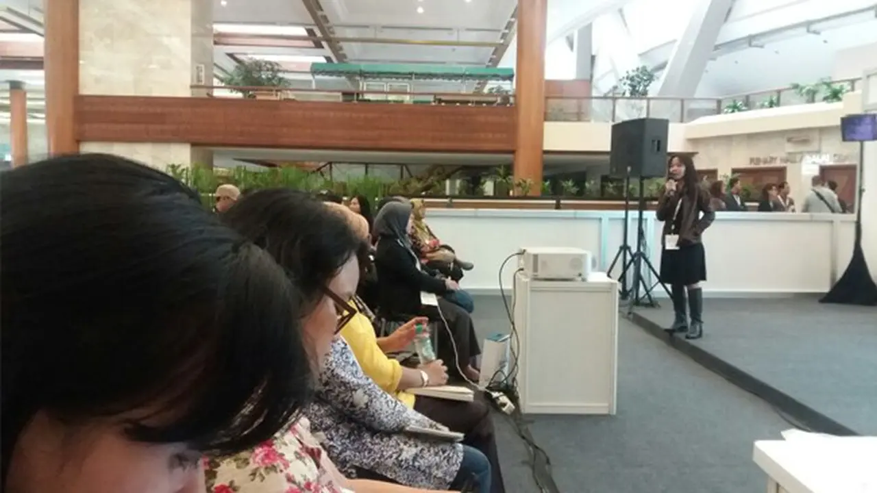 Ingin Jadi Penulis, Ayi Putri Beri Pelatihan Online