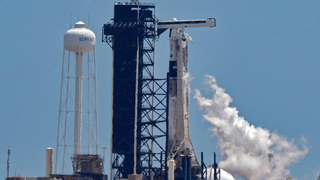 FOTO: Empat Astronaut Diterbangkan NASA dan SpaceX untuk Misi 6 Bulan di Stasiun Luar Angkasa
