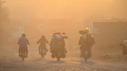 Kabut asap dan tingkat kualitas udara yang berbahaya telah memicu keadaan darurat kesehatan masyarakat. (Arif ALI/AFP)