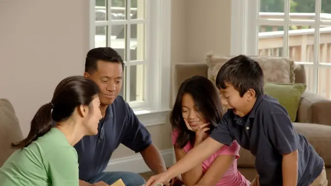 Ilustrasi keluarga (unsplash)