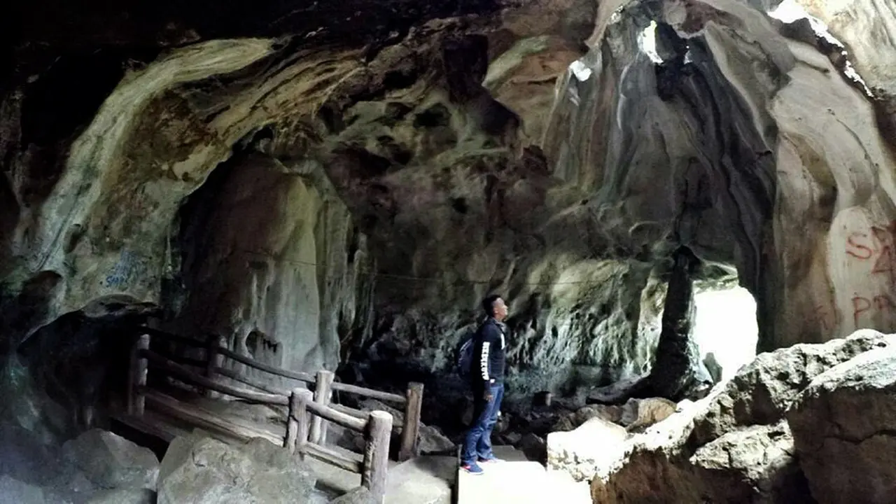 Wisata Sumbar pada Akhir Tahun Terancam Sepi Turis, Ada Apa?