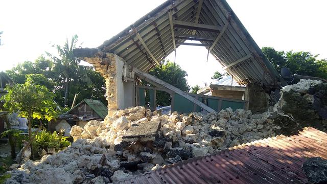 Detik Detik Warga Panik Berlarian Saat Gempa Mengguncang