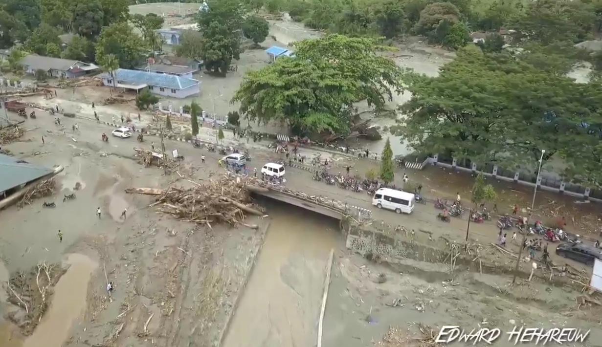 FOTO: Penampakan Dahsyatnya Banjir Bandang Sentani - News ...