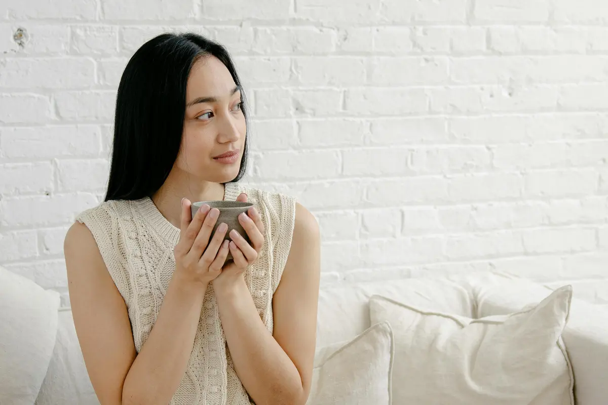 wanita juli batin tenang hidup bahagia