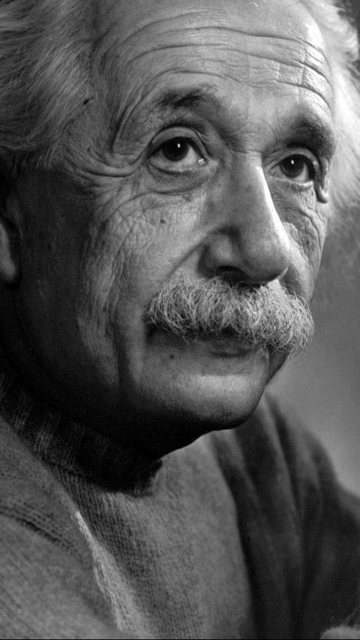 Quotes Einstein Penuh Arti<br>