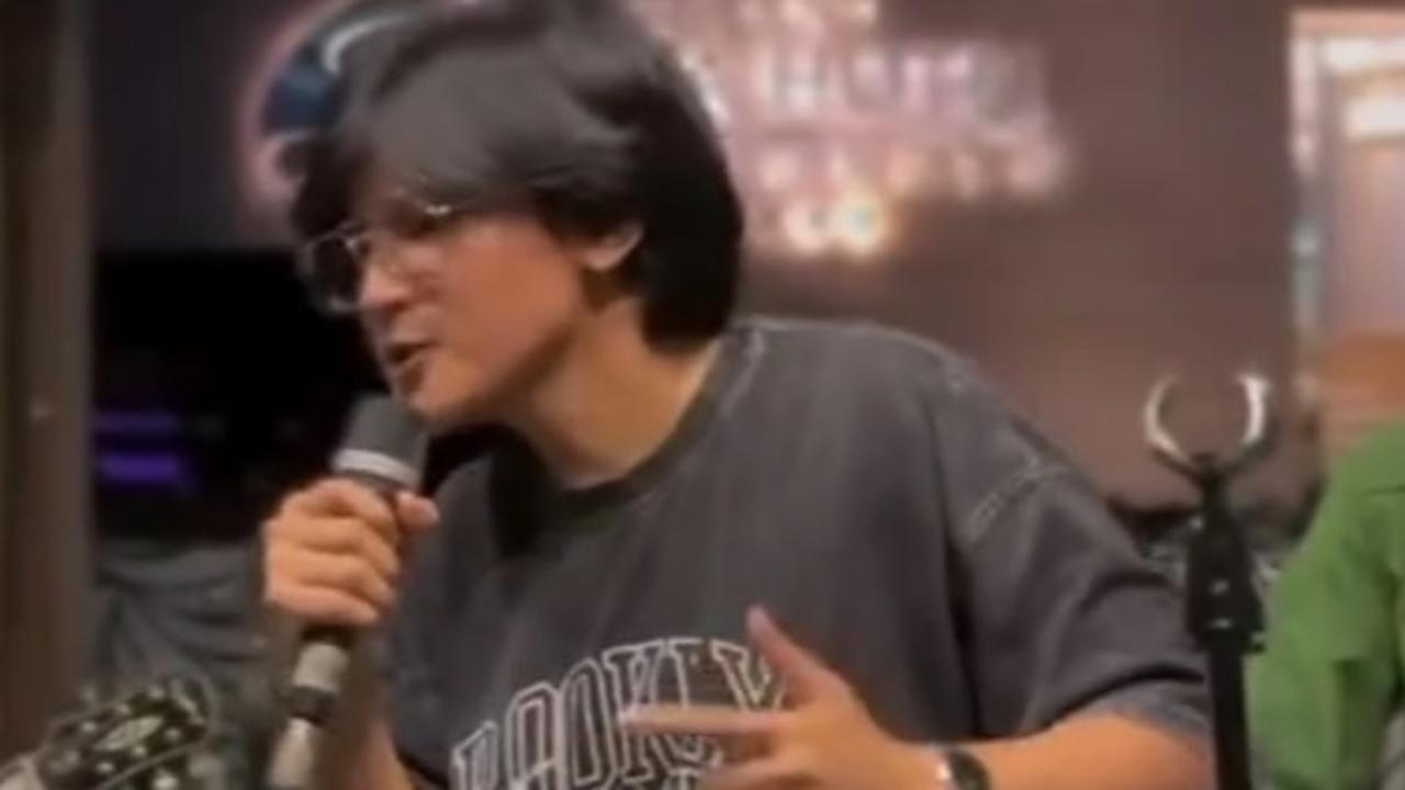 ⁠Merdu, Suara Ipda Fabiola Asik Bernyanyi dan Joget Berpakain Santai Bawakan Lagu 'Separuh Nafas