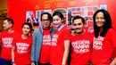 Sutradara bersama para pemain film Negeri Tanpa Telinga saat Press Screaning di Djakarta Theater, Kamis (7/8/14). (Liputan6.com/Andrian M Tunay)