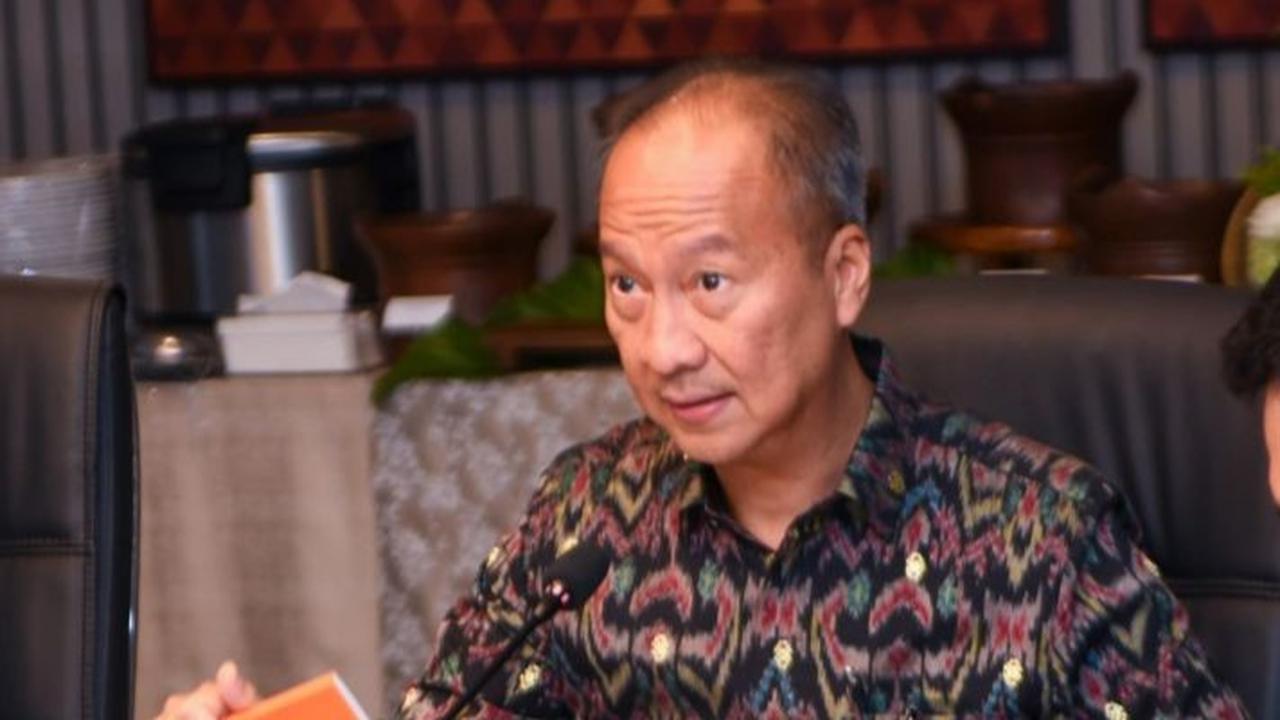 Istrinya Difitnah, Menperin Agus Gumiwang akan Laporkan LSM Ini ke Polisi