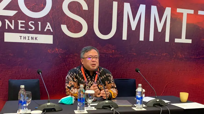 Prof. Bambang Brodjonegoro selaku Lead Co Chairs KTT T20 di Hilton Resort, Nusa Dua, Bali pada Selasa (6/9/2022). (Liputan6/Benedikta Miranti)