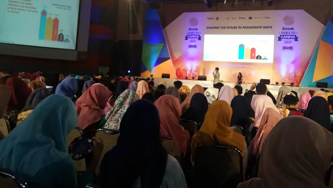 Emtek Goes to Campus