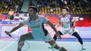 Aksi pasangan Indonesia, Leo Rolly Carnando dan Daniel Marthin pada pertandingan perempat final Thailand Open 2026 saat melawan Peeratchai Sukphun/Pakkapon Teeraratsakul, Jumat (15/5/2026) di Bangkok.