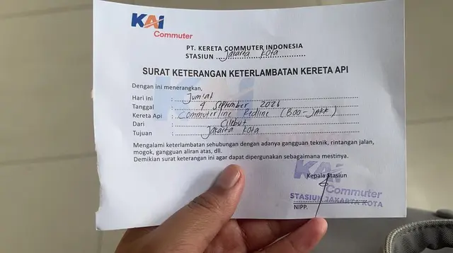 KRL Gangguan, Surat Ini Bikin Azhar Lega Meski Telat Ngantor
