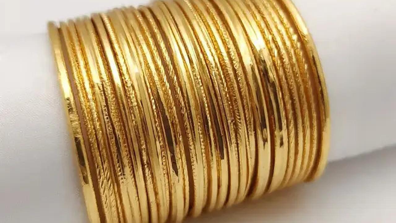 Lebih Baik Beli Dua Gelang Ringan atau Satu yang Lebih Mewah? Simak Dulu Ini