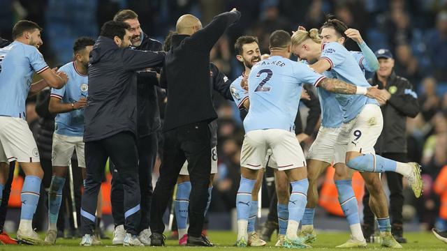 Foto: Selebrasi Pemain dan Pelatih Setelah Haaland Cetak Rekor Mengagumkan di Liga Inggris