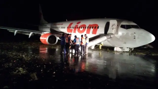 Lion Air Tergelincir di Bandara Djalaludin Gorontalo. (Liputan6.com/Arfandi Ibrahim)