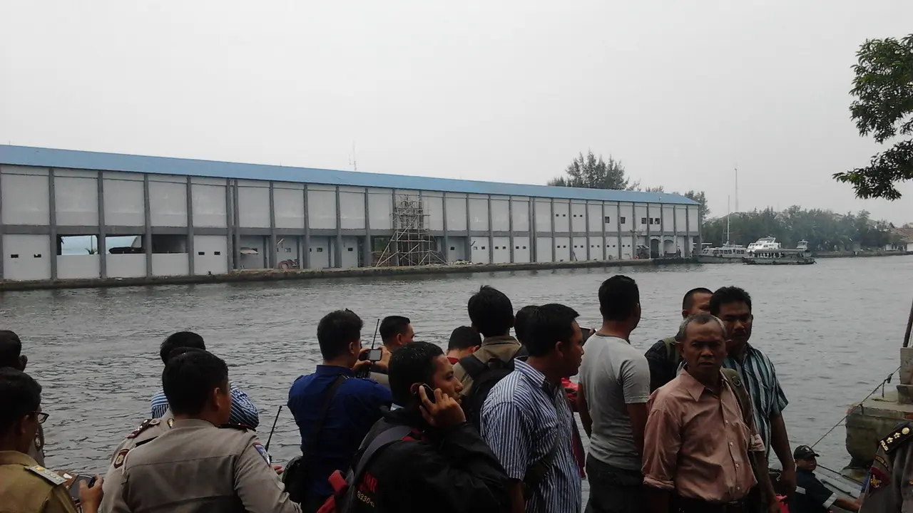 Lokasi ledakan gudang amunisi TNI AL di Tanjung Priok