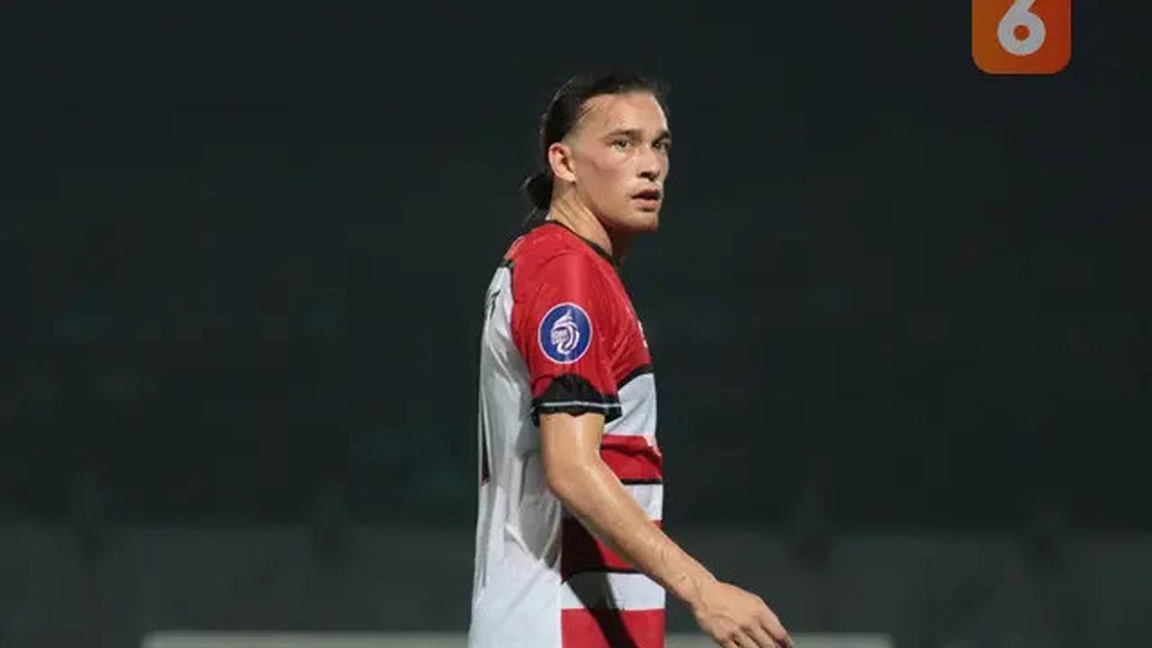 Perpanjang Kontrak di Madura United, Jordy Wehrmann Bikin Klub Peminat Patah Hati