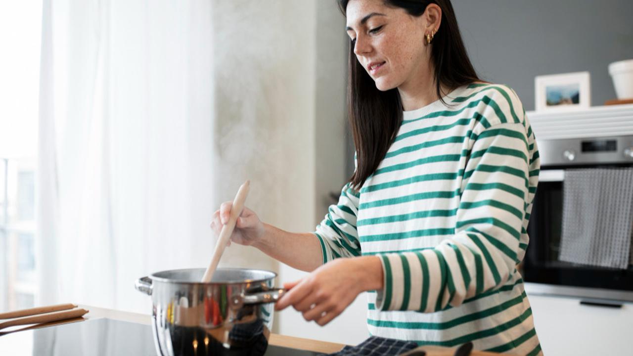 5 Kesalahan Umum dalam Memasak yang Menurunkan Cita Rasa