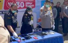 35 Handphone Dipalu hingga Hancur, Ternyata Ini Alasannya