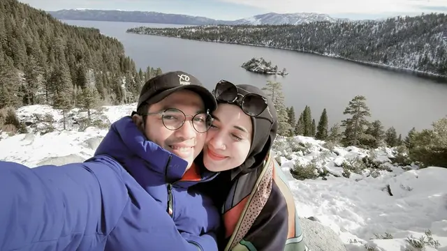 7 Potret Romantis Irwansyah dan Zaskia Sungkar yang Punya Panggilan Si Manja