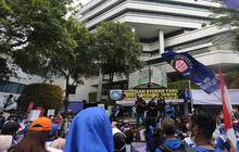Ratusan Buruh Demo Geruduk Kemenkes, Ini Tuntutan Mereka