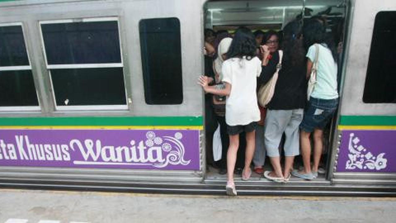 Pintu perlintasan KA bukan untuk amankan pengguna jalan