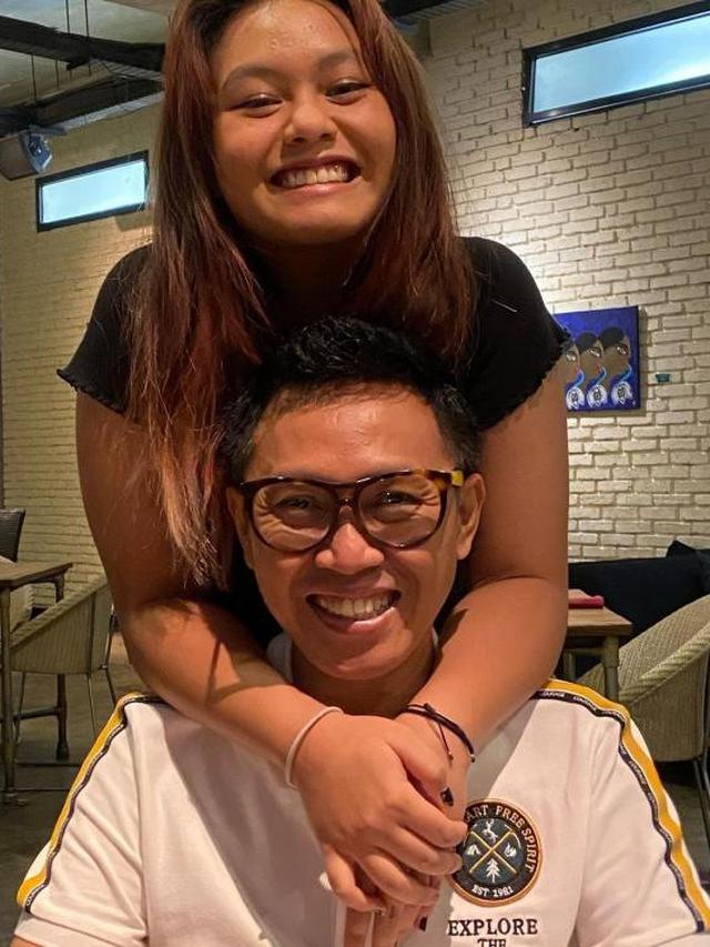 Potret 6 Putri Kedua Pelawak yang Beranjak Dewasa Belum Menikah, Anak Mandra Curi Perhatian