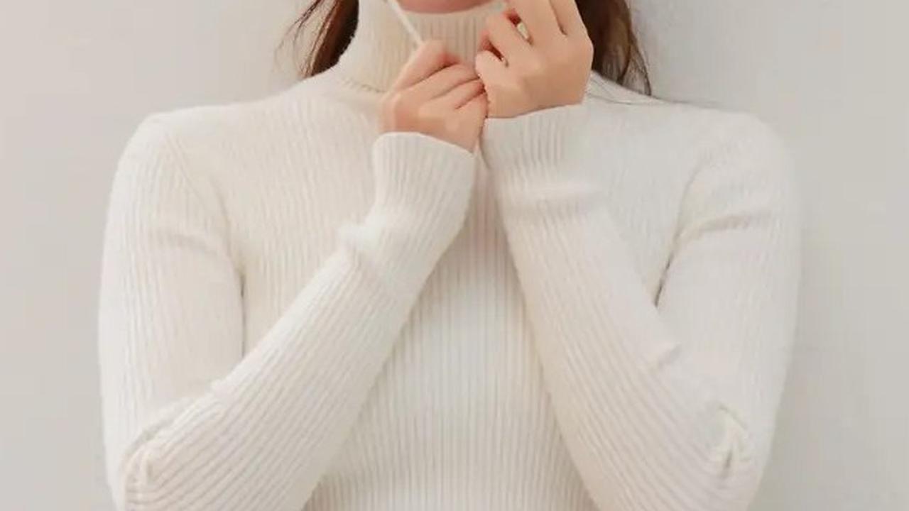 Ji Hyun tidak hanya dikenal sebagai aktris berbakat, tetapi juga sebagai penerima berbagai penghargaan bergengsi dalam perjalanan panjangnya di dunia hiburan.