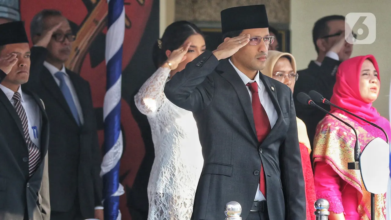 Menteri Nadiem Pimpin Upacara HUT ke-74 PGRI dan Hari Guru Nasional