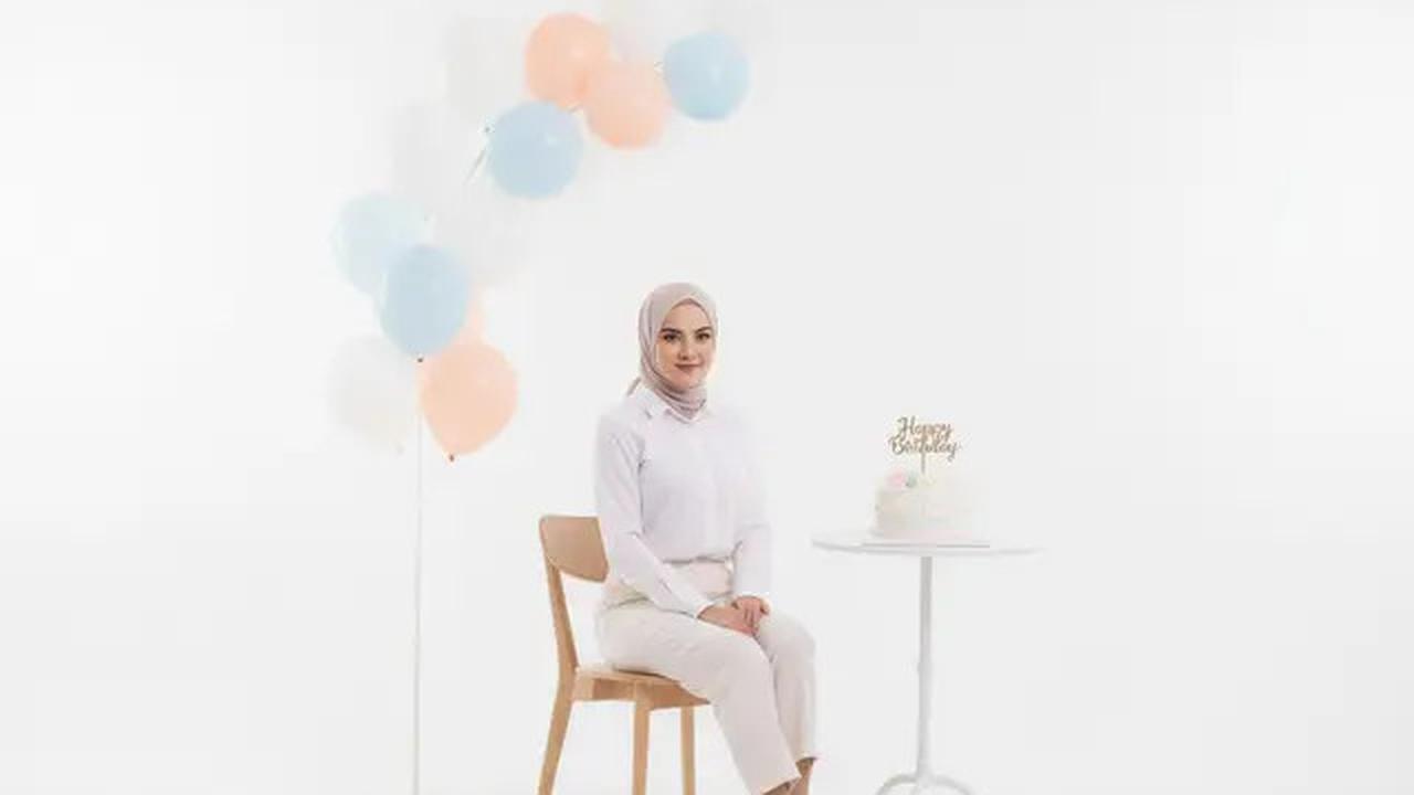 7 Ide Prompt Birthday Photoshoot di Gemini AI, Hasil Estetik ala Studio Profesional