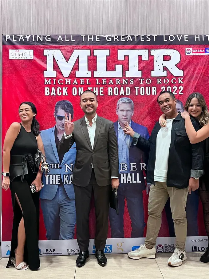 Nia Ramadhani nonton konser MLTR di Jakarta (Foto: Instagram @ramadhaniabakrie)