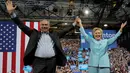 Hillary Clinton akan maju bersama calon Wakil Presiden Tim Kaine untuk menantang pasangan Donald Trump dan Mike Pence dari Partai Republik. (REUTERS/Brian Snyder/File Photo)