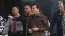 Ketua DPR Setya Novanto saat tiba di gedung KPK, Jakarta, Jumat (14/7). Setya Novanto diperiksa KPK sebagai saksi dalam kasus dugaan korupsi proyek pengadaan e-KTP  dengan tersangka Andi Agustinus alias Andi Narogong. (Liputan6.com/Helmi Afandi)