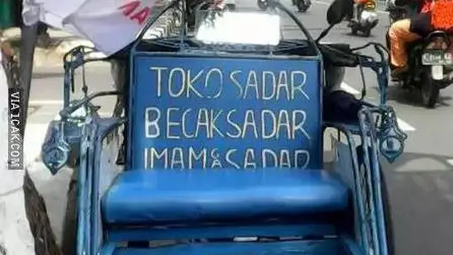 8 Potret Absurd Tulisan di Becak Ini Bikin Orang Geleng Kepala